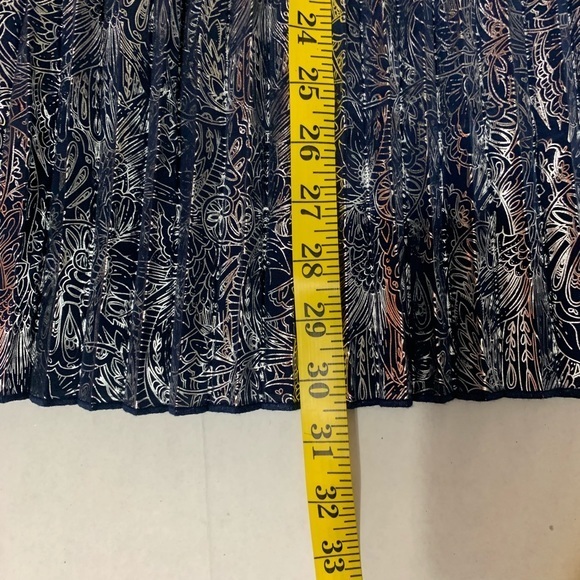 ✨ LuLaRoe Elegant Collection Metallic Pleated Skirt Women’s 2X ✨ - Picture 5 of 5